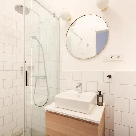 Apartment Bpr Scandi - Designer At Kiraly Street With Ac Budapest