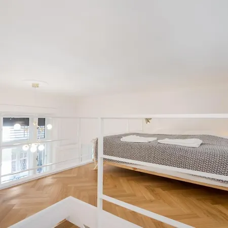 Bpr Scandi - Designer At Kiraly Street With Ac Apartment Budapest
