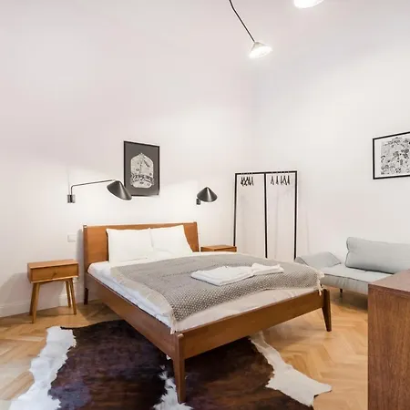 Bpr Scandi - Designer At Kiraly Street With Ac *
